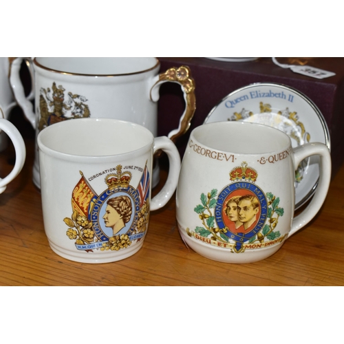 357 - A GROUP OF ROYAL COMMEMORATIVE CERAMICS, to include a boxed Emma Bridgewater 'Golden Jubilee' four c... 