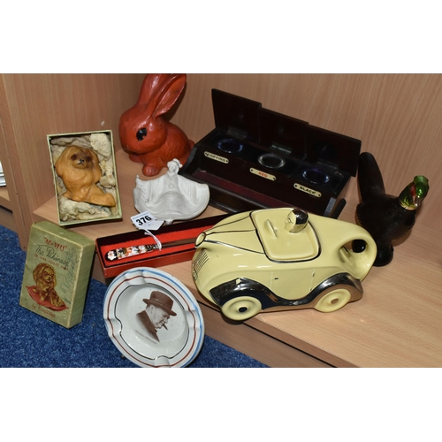 376 - A GROUP OF NAMED CERAMICS AND COLLECTABLES, comprising a Sadler novelty  yellow racing car teapot Re... 