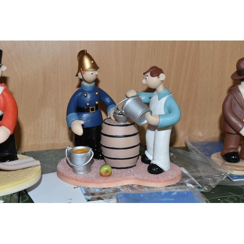 425 - SIX BOXED ROBERT HARROP 'THE CAMBERWICK GREEN COLLECTION' FIGURES AND GROUPS, comprising CGYP01 Lord... 