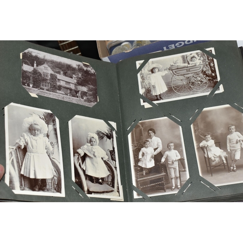 505 - A GROUP OF EPHEMERA INCLUDING STEREOSCOPIC VIEWER, EDWARDIAN POSTCARD ALBUM AND CONTENTS, ETC, the p... 