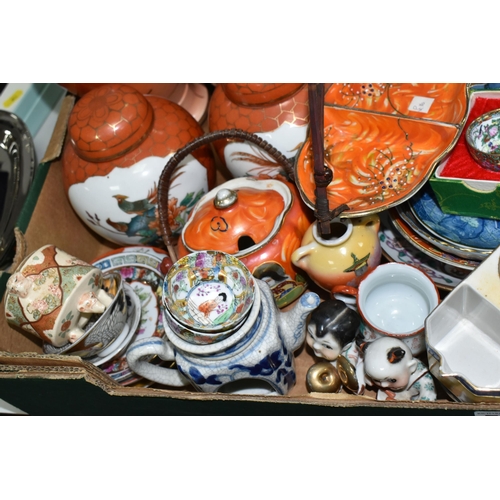 529 - A BOX AND LOOSE ORIENTAL CERAMICS ETC, to include a pair of Chinese storage jars with covers, a pair... 