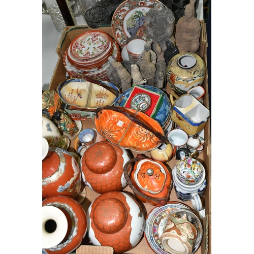 529 - A BOX AND LOOSE ORIENTAL CERAMICS ETC, to include a pair of Chinese storage jars with covers, a pair... 