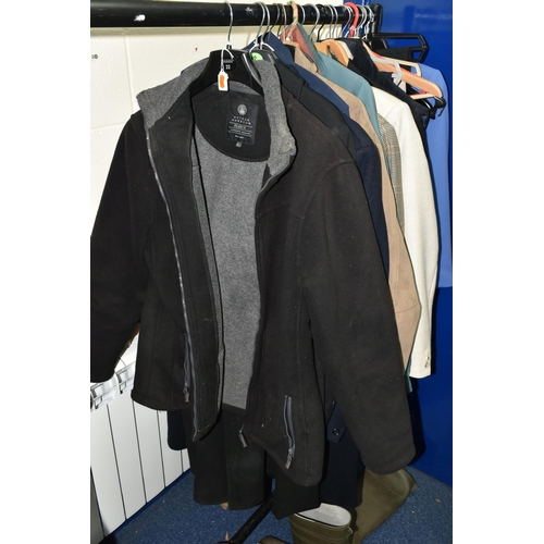 539 - A QUANTITY OF GENTS CLOTHES AND A BOX OF SHOES, ETC, including a large Hamnett wool mix jacket, a la... 