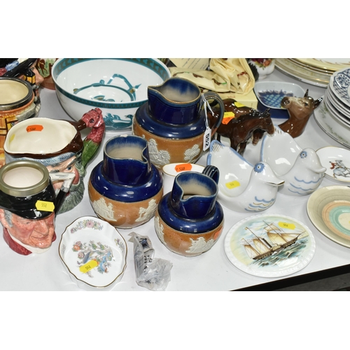 552 - A SMALL SELECTION OF DECORATIVE CERAMICS ETC, to include a Small Royal Copenhagen Fajance dish, a Go... 