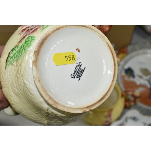 558 - ONE BOX AND LOOSE CERAMICS AND TABLE LINEN, to include a Corona ware 'Peonie' pattern wash bowl and ... 