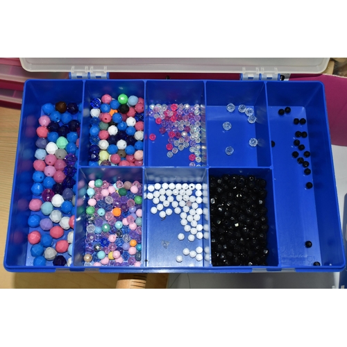 560 - TWO BOXES AND LOOSE GLASS AND PLASTIC BEADS AND BEADING LOOM, to include twelve plastic storage cont... 