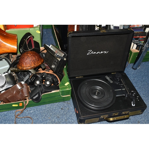 561 - THREE BOXES AND LOOSE ELECTRICALS ITEMS AND SUNDRIES, to include an MT-PH02 radio/turntable, a boxed... 