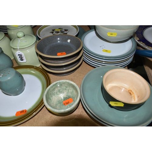 602 - A QUANTITY OF DENBY AND DENBY STYLE TABLEWARES, to include Denby Juice Fruits plates, four 40cm oval... 