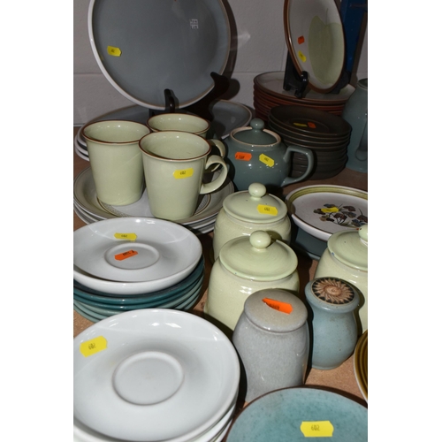 602 - A QUANTITY OF DENBY AND DENBY STYLE TABLEWARES, to include Denby Juice Fruits plates, four 40cm oval... 