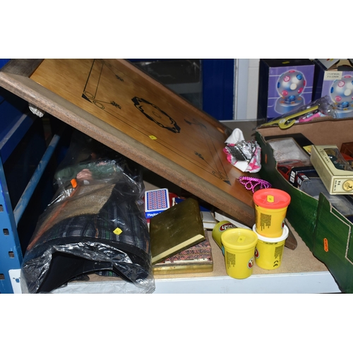 609 - TWO BOXES AND LOOSE TOYS AND GAMES ETC, to include a boxed drinking chess set, glass chess set, diec... 