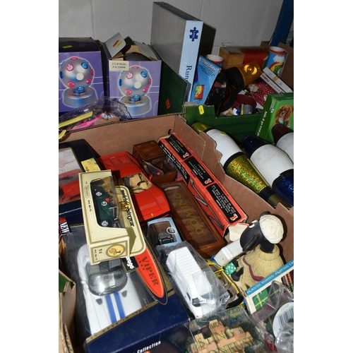 609 - TWO BOXES AND LOOSE TOYS AND GAMES ETC, to include a boxed drinking chess set, glass chess set, diec... 