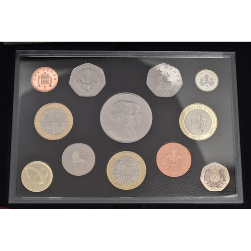 213 - A BOX OF MAINLY ROYAL MINT COINAGE, to include dual-dated 1993 presidency 50p in year set, a boxed 1... 