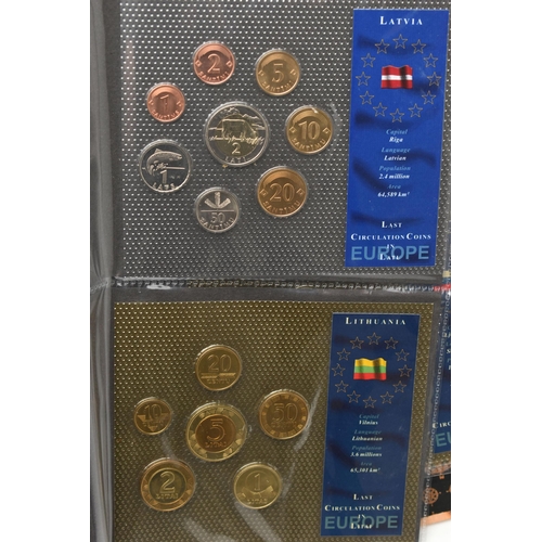 215 - A PLASIC STORAGE BOX OF WORLD COINAGE, to include a volume by The Franklin Mint, Great Historic coin... 