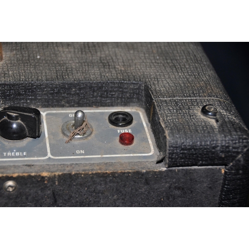 1057 - A VINTAGE VOX FWW60 SOLID STATE GUITAR COMBO (no fuse holder or plug so untested) with one 10in spea... 