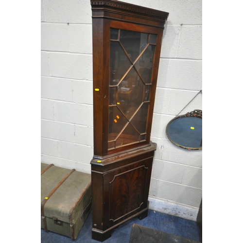 1323 - AN EARLY 20TH CENTURY OAK CASED SINGER TREADLE SEWING MACHINE, a gypsy wall mirror, an oval bevelled... 