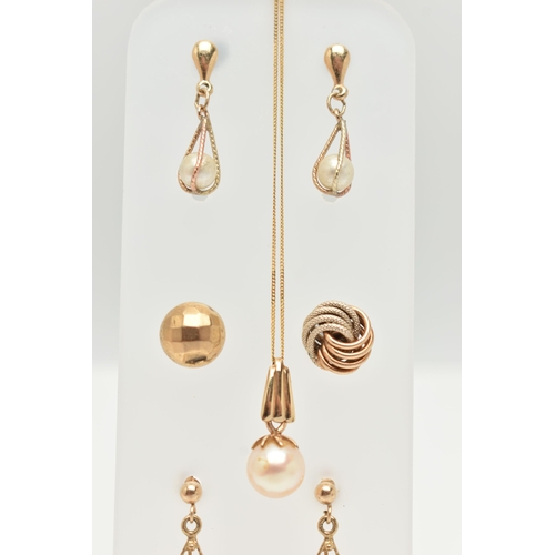 19 - A SELECTION OF JEWELLERY, to include a pair of imitation pearl drop earrings, a pair of 9ct gold ame... 