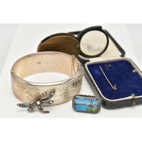 64 - A SILVER BANGLE AND OTHER JEWELLERY ITEMS, a wide hinged bangle etched with floral detail and a matt... 