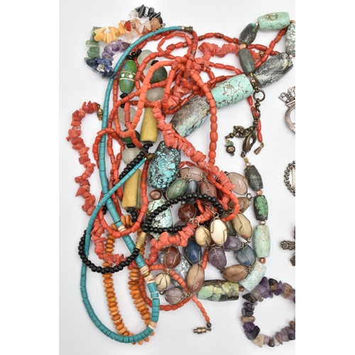 72 - A BAG OF ASSORTED SEMI-PRECIOUS GEMSTONE JEWELLERY AND WHITE METAL JEWELLERY, to include an amethyst... 