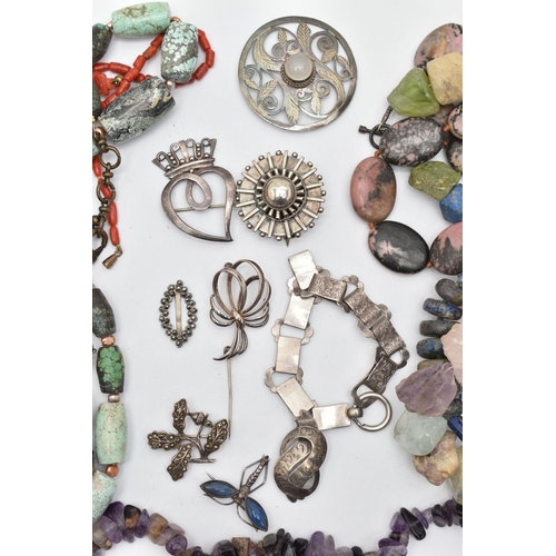 72 - A BAG OF ASSORTED SEMI-PRECIOUS GEMSTONE JEWELLERY AND WHITE METAL JEWELLERY, to include an amethyst... 