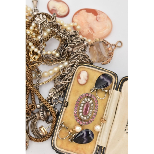 75 - A BAG OF ASSORTED COSTUME JEWELLERY, to include a 9ct gold and paste swivel fob, open work mount hal... 