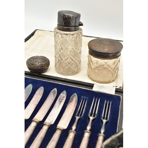 115 - A BOX OF ASSORTED SILVER ITEMS, to include a cased silver christening set including fork and spoon, ... 