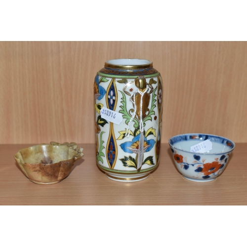 331 - AN ORIENTAL CARVED HARDSTONE CUP, A CHINESE PORCELAIN EXPORT TEA BOWL AND A NORITAKE VASE, the hards... 