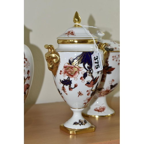 375 - A GROUP OF COALPORT 'HONG KONG' PATTERN GINGER JARS AND URNS, comprising two covered urns with gilt ... 