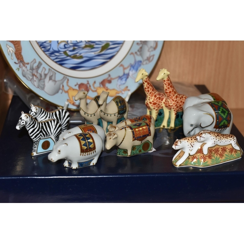 390 - A BOXED ROYAL CROWN DERBY FOR SINCLAIRS NOAH'S ARK LIMITED EDITION PLATE AND SEVEN UNBOXED ROYAL CRO... 