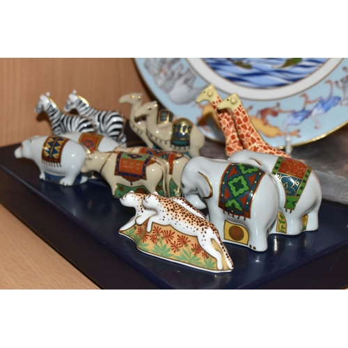 390 - A BOXED ROYAL CROWN DERBY FOR SINCLAIRS NOAH'S ARK LIMITED EDITION PLATE AND SEVEN UNBOXED ROYAL CRO... 