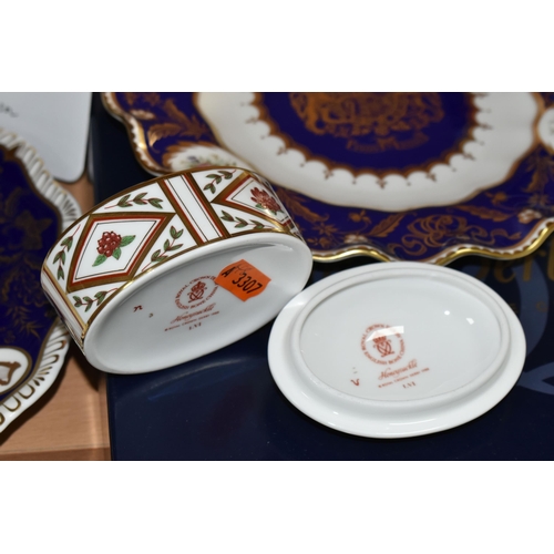 399 - A ROYAL CROWN DERBY IMARI 1128 PATTERN DINNER PLATE AND THREE OTHER ITEMS OF ROYAL CROWN DERBY, the ... 