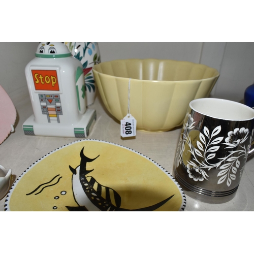 408 - FIVE PIECES OF MIDWINTER POTTERY AND TWO PIECES OF WEDGWOOD KEITH MURRAY POTTERY, the Wedgwood compr... 