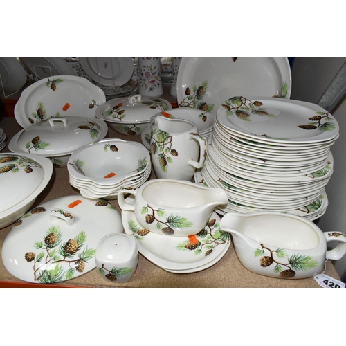 420 - A MIDWINTER MODERN 'SPRUCE' PATTERN DINNER SET, Stylecraft Shape, comprising an oval meat plate, fou... 