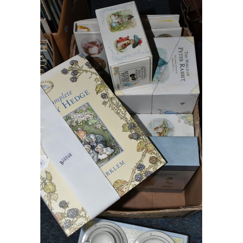 428 - ONE BOX OF BRAMBLY HEDGE AND BEATRIX POTTER - PETER RABBIT BOXED SETS, to include The Brambly Hedge ... 