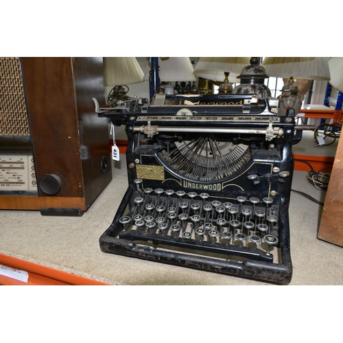 431 - TWO RADIOS AND A TYPEWRITER, comprising G Marconi and Ultra radios, together with an Underwood typew... 