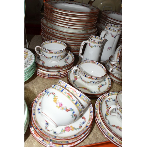 449 - A ONE HUNDRED AND THIRTY FOUR PIECE MINTON A4807 'MINTON ROSE' DINNER SERVICE, mainly late nineteent... 