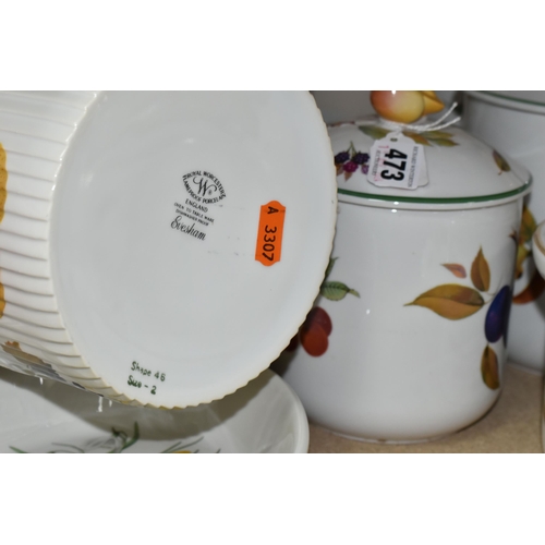 473 - A QUANTITY OF TABLEWARES ETC, to include Royal Worcester Evesham and Evesham Vale storage jars and c... 