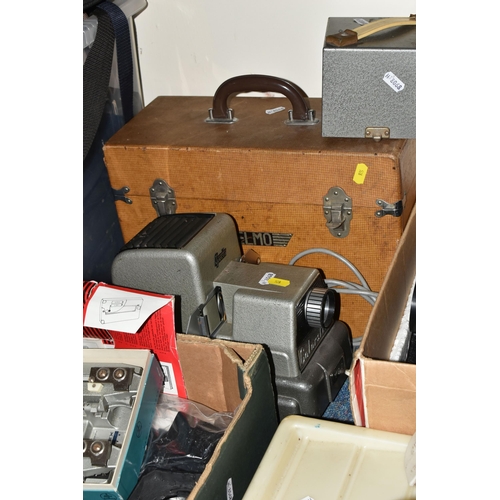 528 - THREE BOXES AND LOOSE PHOTOGRAPHIC AND CINE EQUIPMENT ETC, to include boxed GAF 502 slide projector,... 