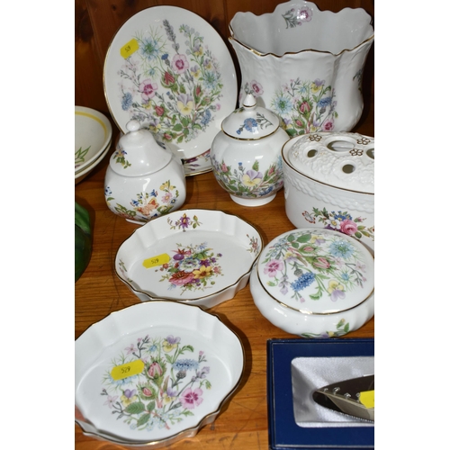 529 - A SELECTION OF DECORATIVE AYNSLEY CHINA, to include a table lamp, planter, three covered storage jar... 