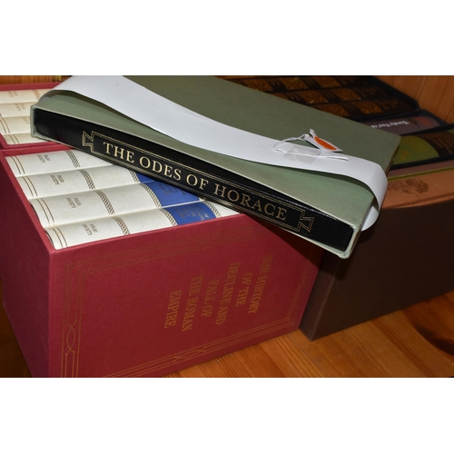 532 - SIXTEEN FOLIO SOCIETY titles comprising eight volumes of Gibbon; Edward, The History Of The Decline ... 