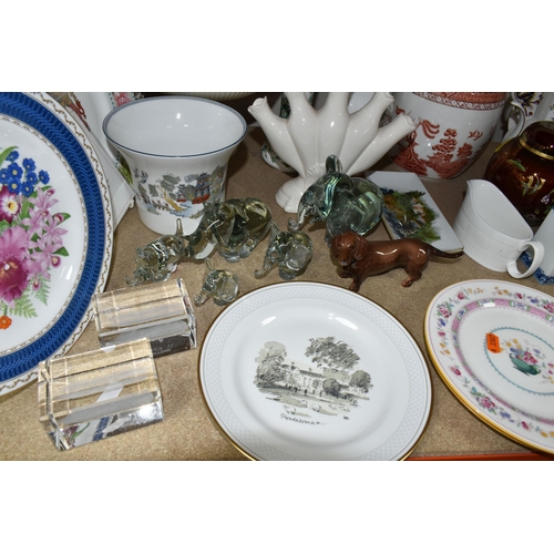 545 - A GROUP OF CERAMICS AND GLASS WARE, to include a Royal Doulton Rustic Willow TC1173 ginger jar, a Ca... 