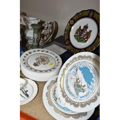 545 - A GROUP OF CERAMICS AND GLASS WARE, to include a Royal Doulton Rustic Willow TC1173 ginger jar, a Ca... 