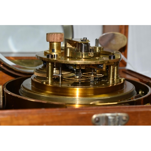 571 - A MID 20TH CENTURY WALNUT CASED MARINE CHRONOMETER BY THOMAS MERCER LTD, SUPPLIED BY JOHN LILLIE & G... 