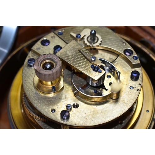 571 - A MID 20TH CENTURY WALNUT CASED MARINE CHRONOMETER BY THOMAS MERCER LTD, SUPPLIED BY JOHN LILLIE & G... 