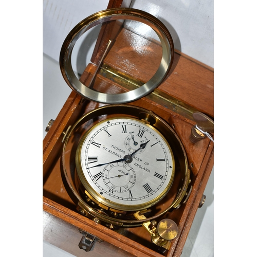 571 - A MID 20TH CENTURY WALNUT CASED MARINE CHRONOMETER BY THOMAS MERCER LTD, SUPPLIED BY JOHN LILLIE & G... 