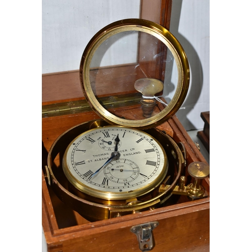 571 - A MID 20TH CENTURY WALNUT CASED MARINE CHRONOMETER BY THOMAS MERCER LTD, SUPPLIED BY JOHN LILLIE & G... 