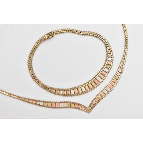 43 - A 9CT GOLD TRI-COLOUR CHAIN NECKLACE AND MATCHING BRACELET, V shape necklace with a textured tri-col... 