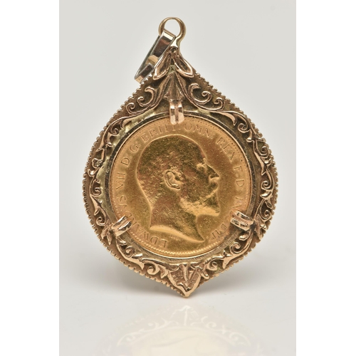 66 - A MOUNTED HALF SOVEREIGN PENDANT, depicting Edward VII, dated 1907, George and the Dragon half sover... 