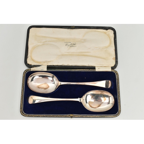 126 - A CASED SET OF TWO GEORGE V SILVER SERVING SPOONS, old English pattern spoons, hallmarked 'Frank Cob... 