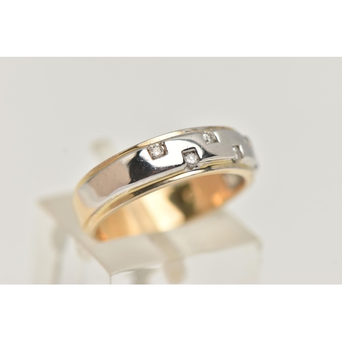 79 - AN 18CT GOLD BI COLOUR DIAMOND RING, a yellow gold band ring with white gold to the centre top of th... 