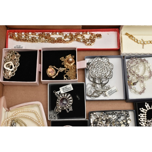 152 - A LARGE BOX OF ASSORTED COSTUME JEWELLERY, to include a long strand of cultured fresh water pearls, ... 